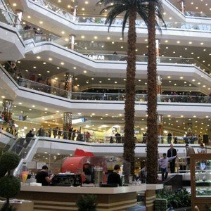 Inside Costa Mesa Shopping Mall (California)